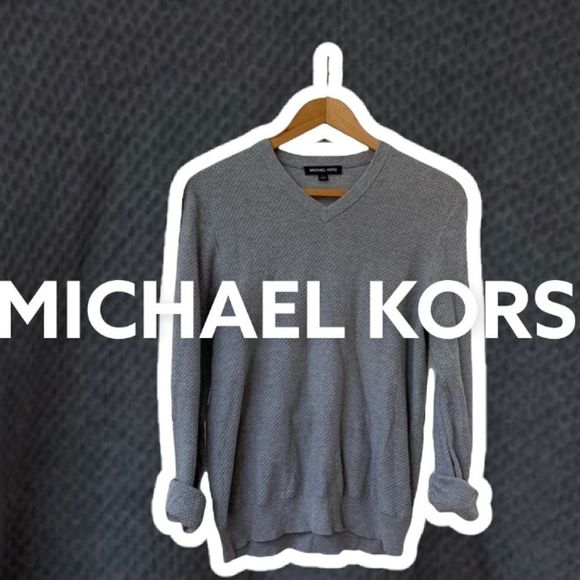 MICHAEL KORS || Gray V-neck Waffle Knit Sweater - Picture 1 of 5